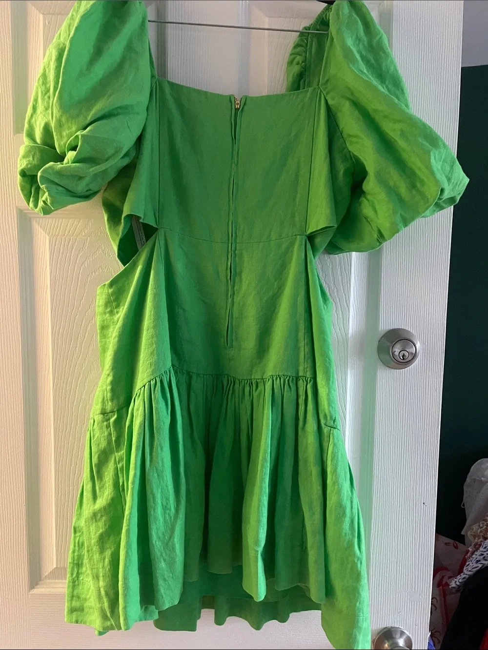 Lilly Pulitzer Gecko Green Dress with Puff Sleeves - NWT - Picture 3 of 5